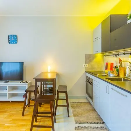 Between Parks Apartment, Brand New In The Center * Riga