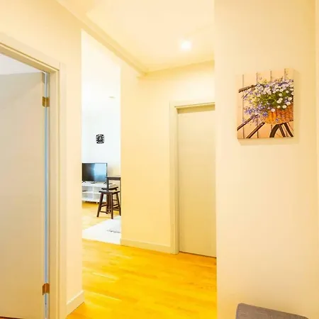 Between Parks Apartment, Brand New In The Center 아파트 리가